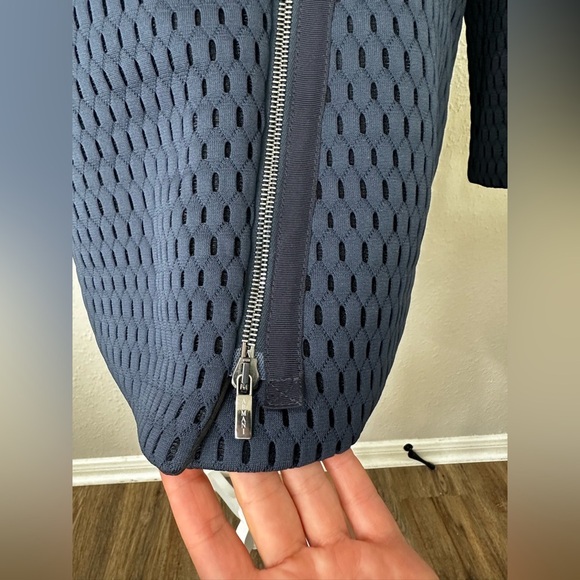 Armani Colezzioni Jacket Blazer Size L(12) - Picture 3 of 7